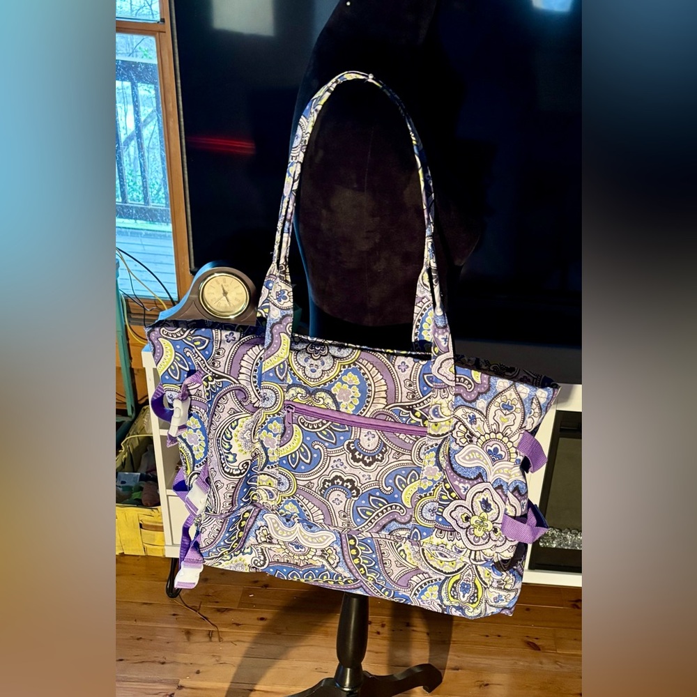 🏖️Laura Ashley “Seaside” Beach Tote w/Attached Coordinating Pouch🏖️ NWOT